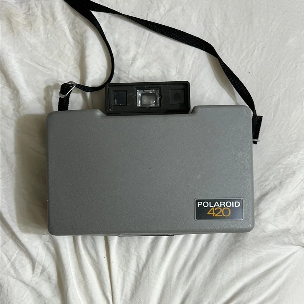 Vintage Polaroid 420 Land Camera - Picture 6 of 6